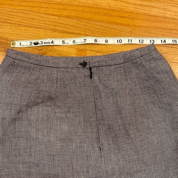 Talbots linen skirt Irish linen petite size 8 slit in back pockets black white - Picture 7 of 9